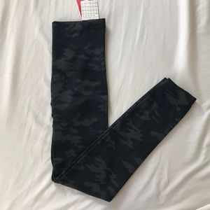 Spanx seamless leggings